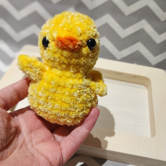 Handcrafted Sassy Ducky - Picture 1 of 3